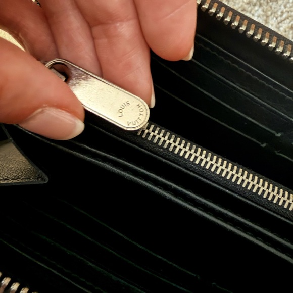 Louis Vuitton Mahina Black Monogram Zip Wallet - Picture 6 of 7